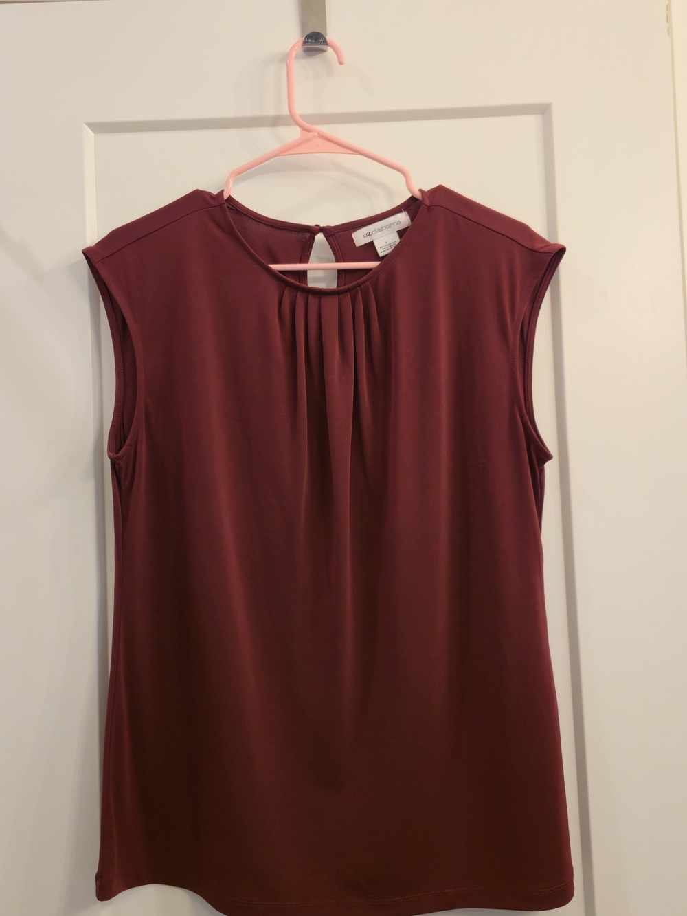 Liz Claiborne Sleeveless Pleated Yoke Shell - Wine Lg